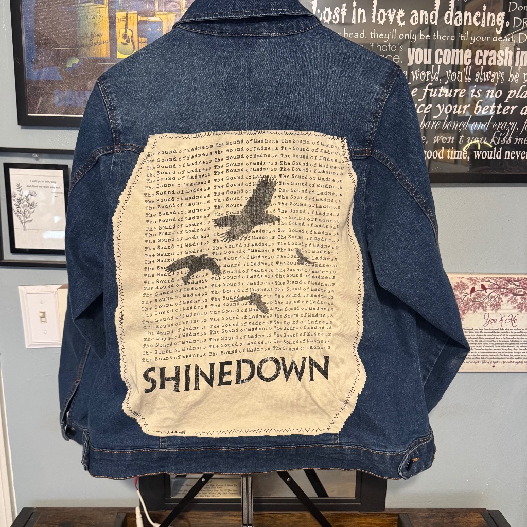 Shinedown Back Graphic T-Shirt & Distressed Denim Jacket - Size Women's 1x